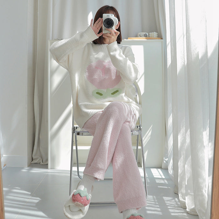 Tulip Pattern Round Neck Coral Fleece Winter Pajama Set