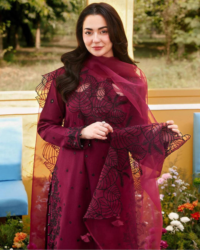 Vibrant Floral Print in Luxurious Fabric