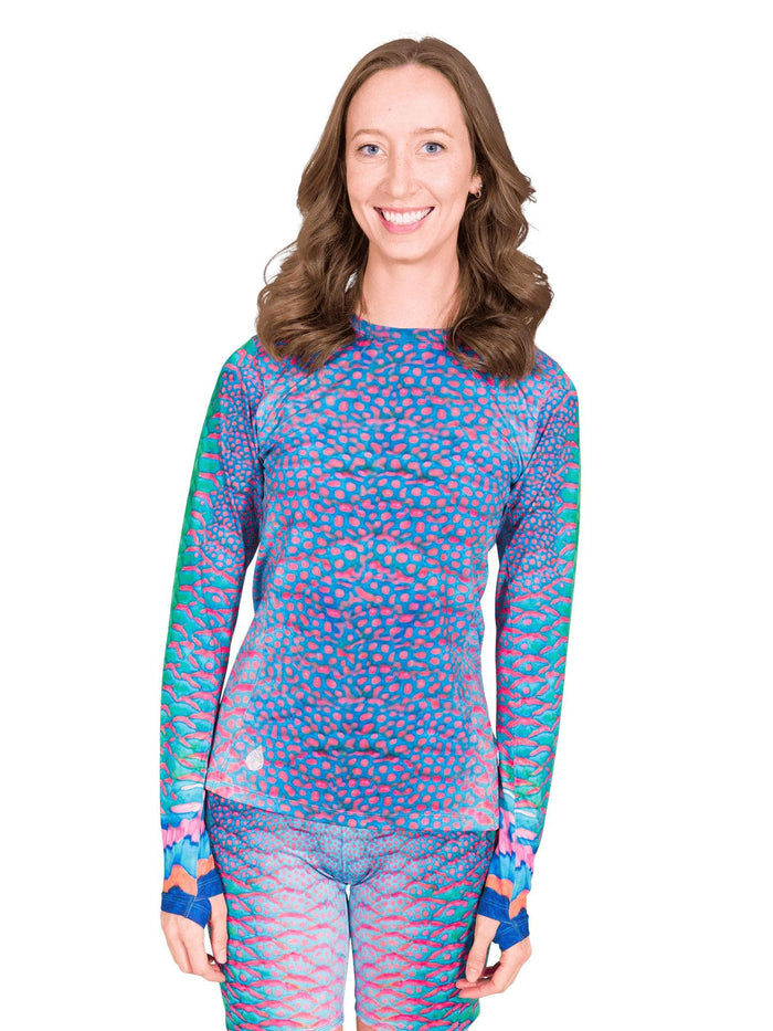 Model: Katherine is a marine biologist and environmental scientist. She is 5'8", 120 lbs, 32B and is wearing a size XS Women's Crew Neck Sun Shirt and S shorts.